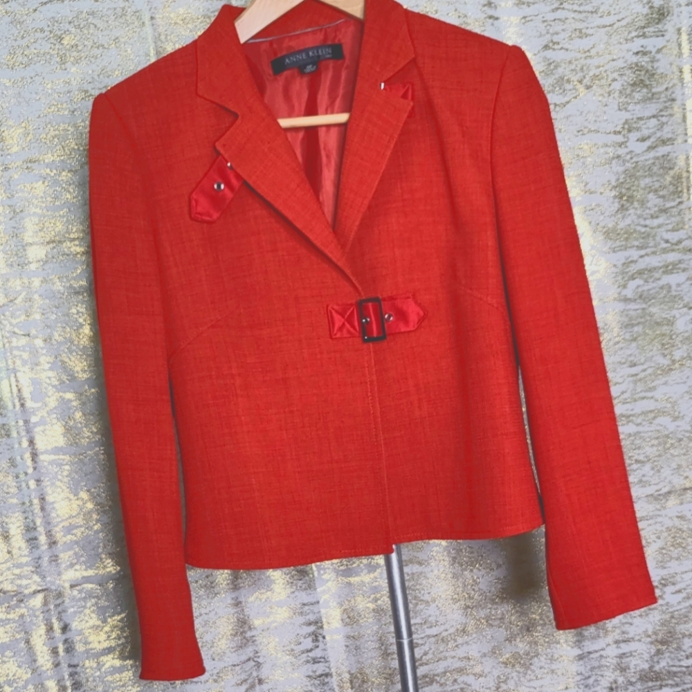 Anne Klien red blazer size 4 Petite